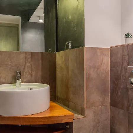 Crocetta Charme & Colour By Wonderful Italy * Torino